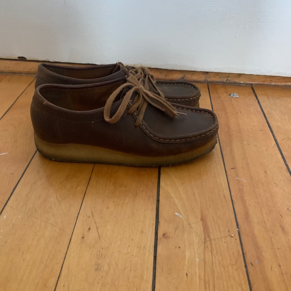 Vintage brown Clark’s loafers! Size 6